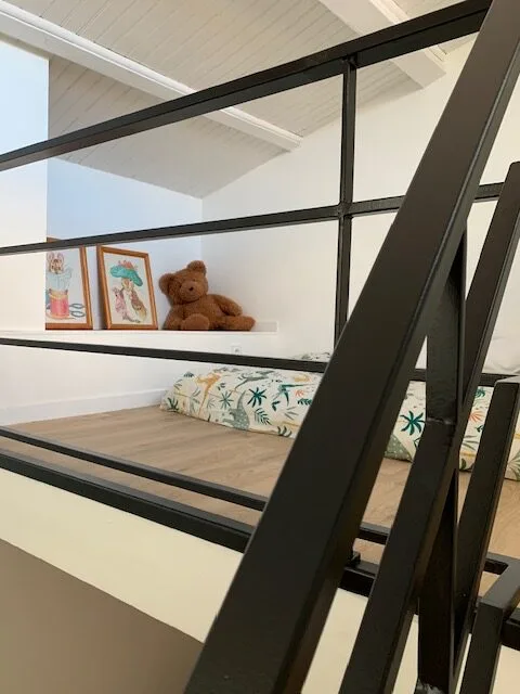 4 vue mezzanine